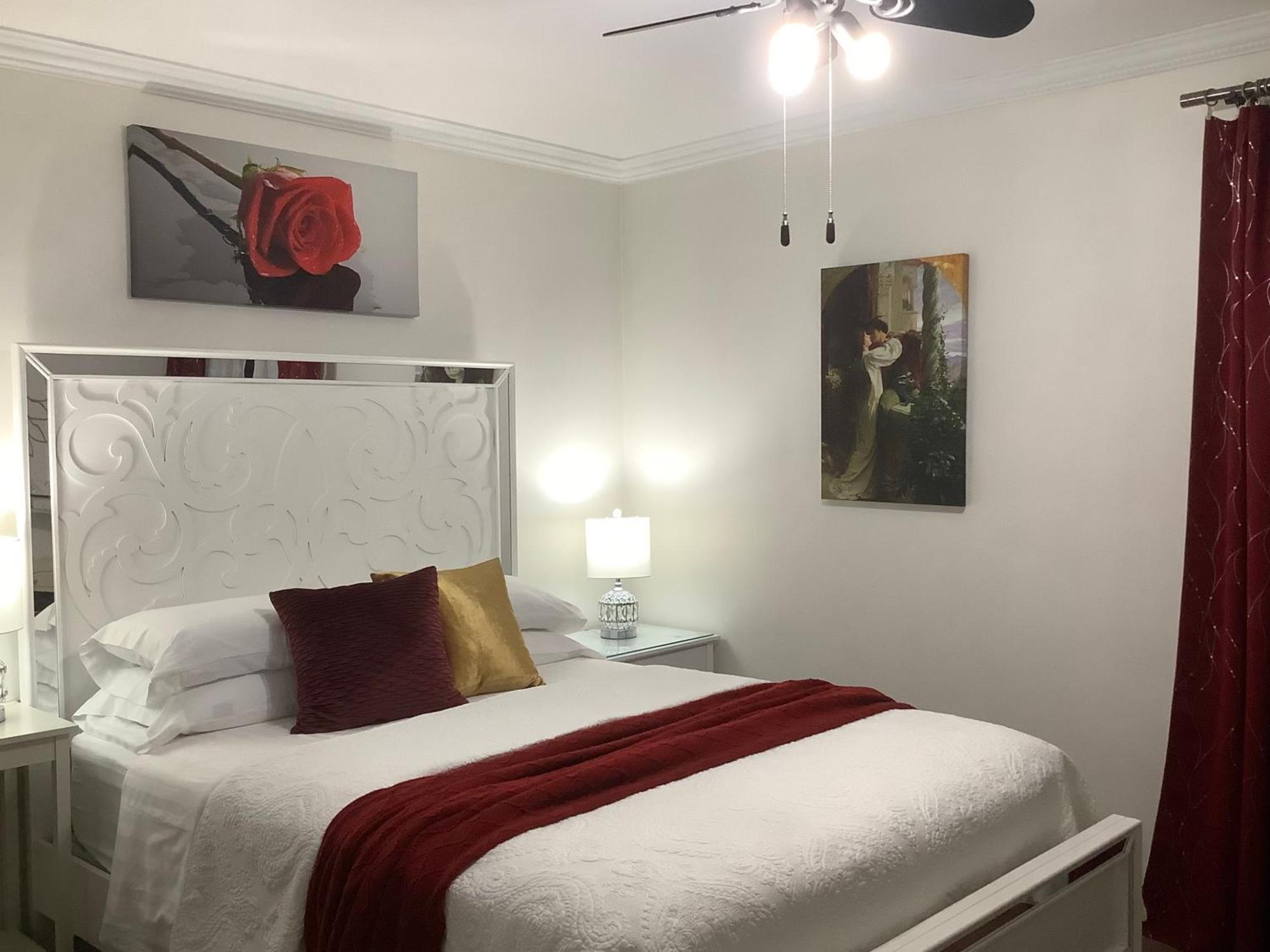 Bed and Breakfast Via Veneto - Old Town Ниагара-он-те-Лейк Номер фото